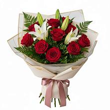 Букет цветов из:  Лилии и Розы в Сасыколи