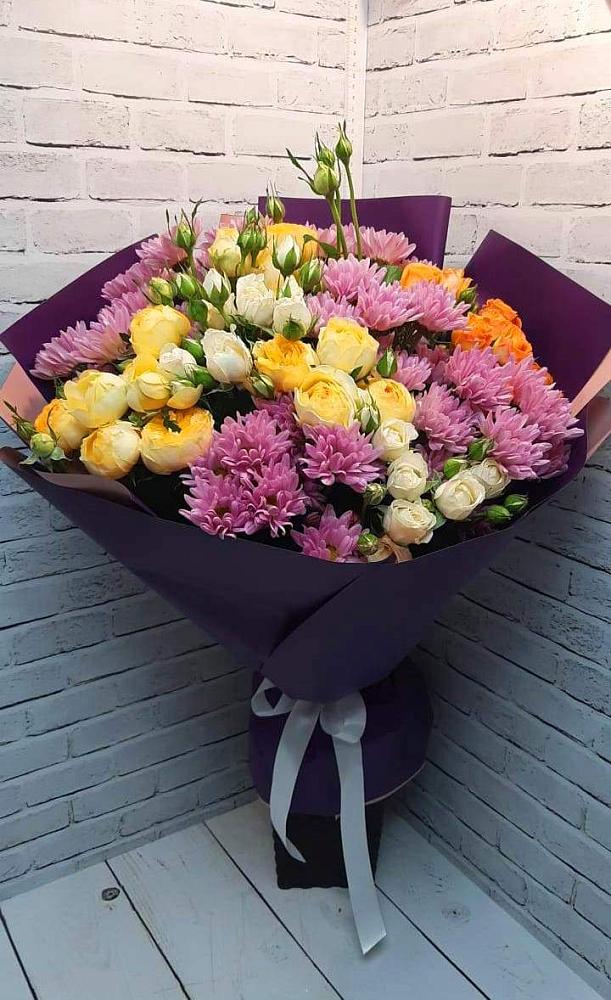 Букет цветов из: Хризантемы и Розы в Сасыколи