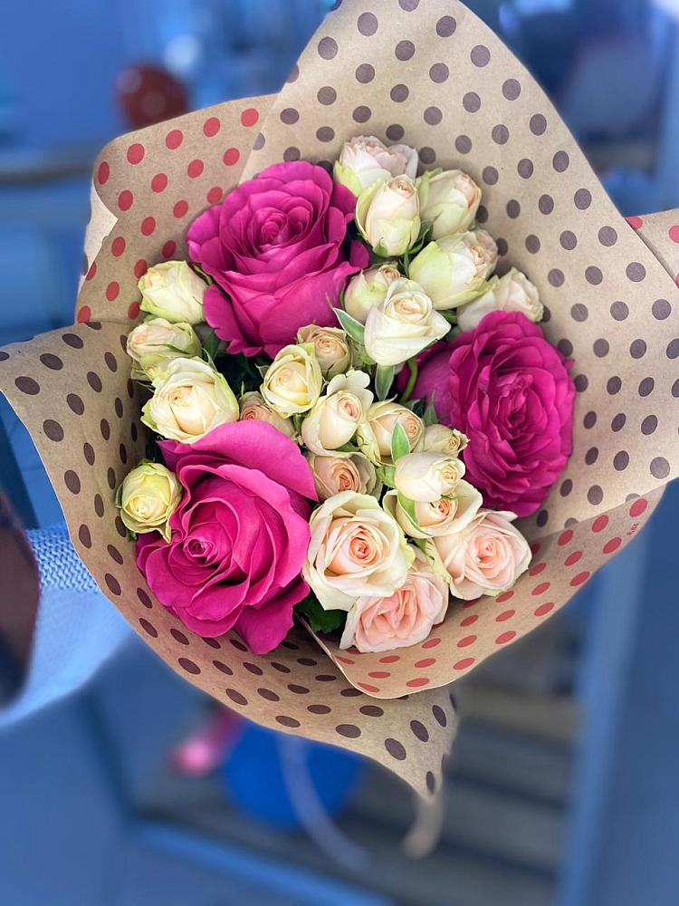 Букет цветов из: Розы в Сасыколи