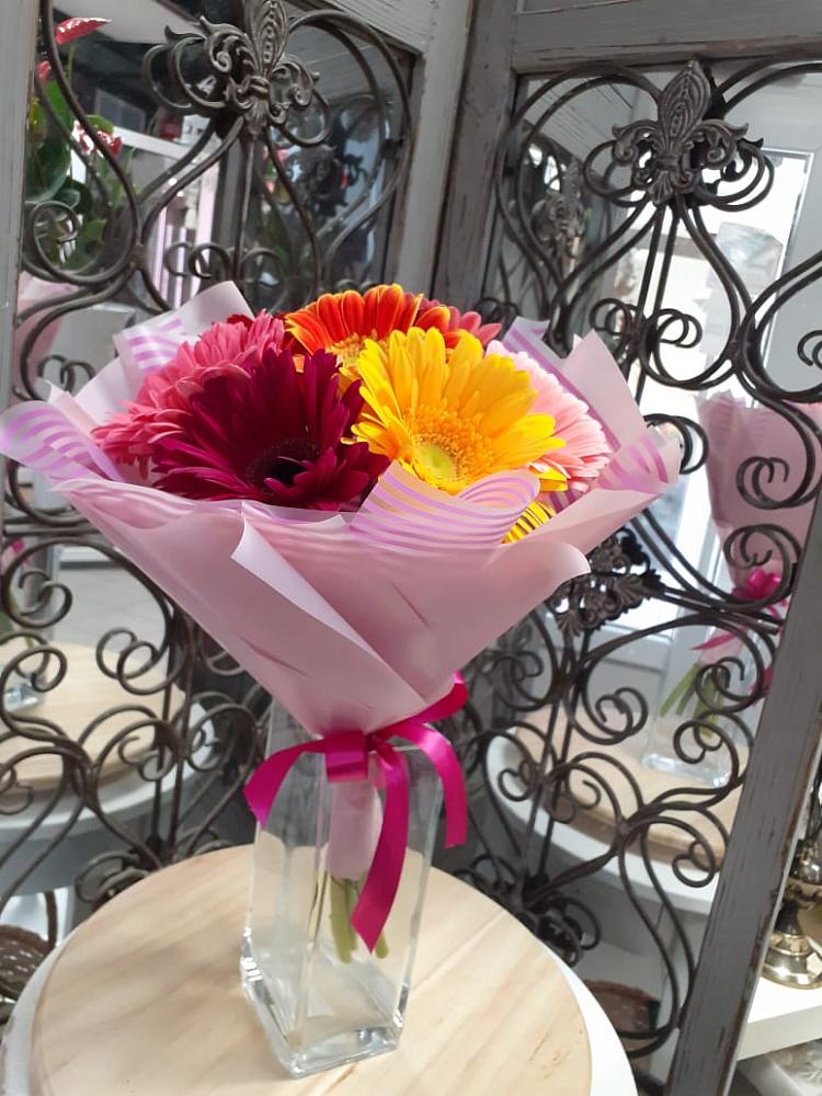 Букет цветов из: Герберы в Сасыколи