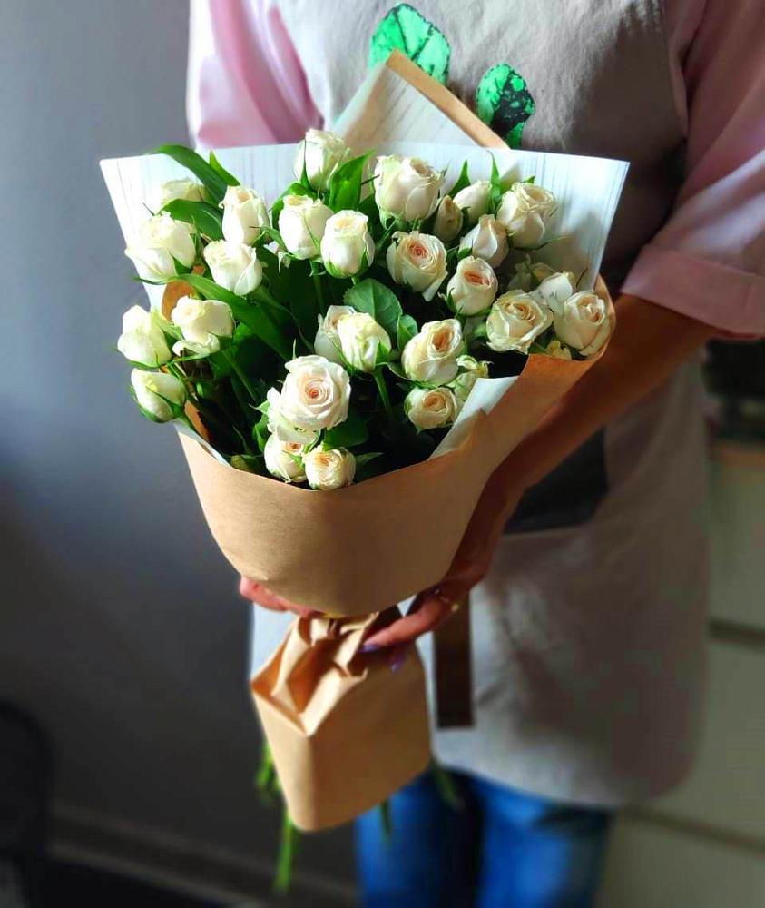 Букет цветов из: Розы в Сасыколи