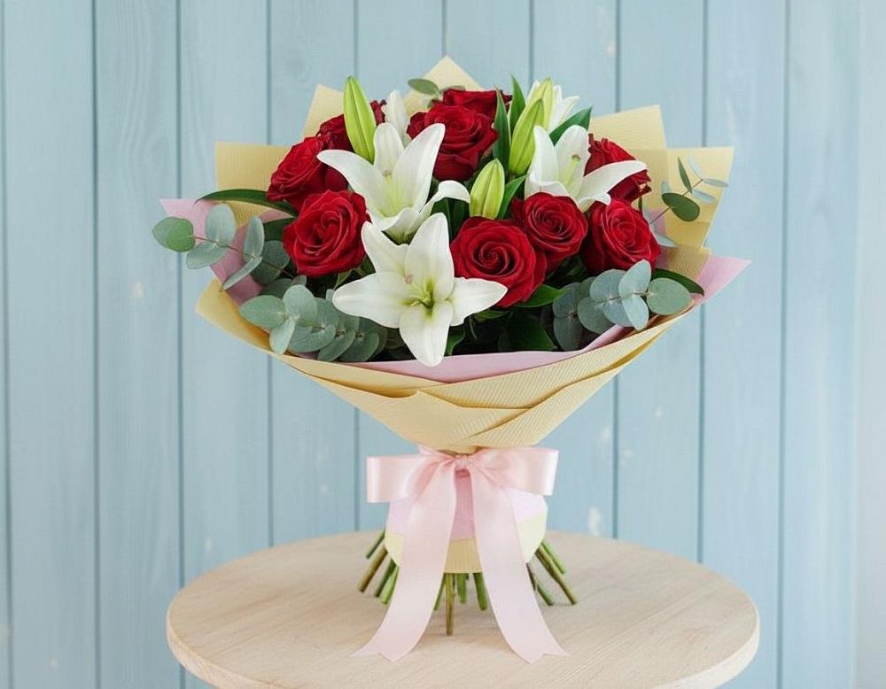 Букет цветов из: Лилии и Розы в Сасыколи